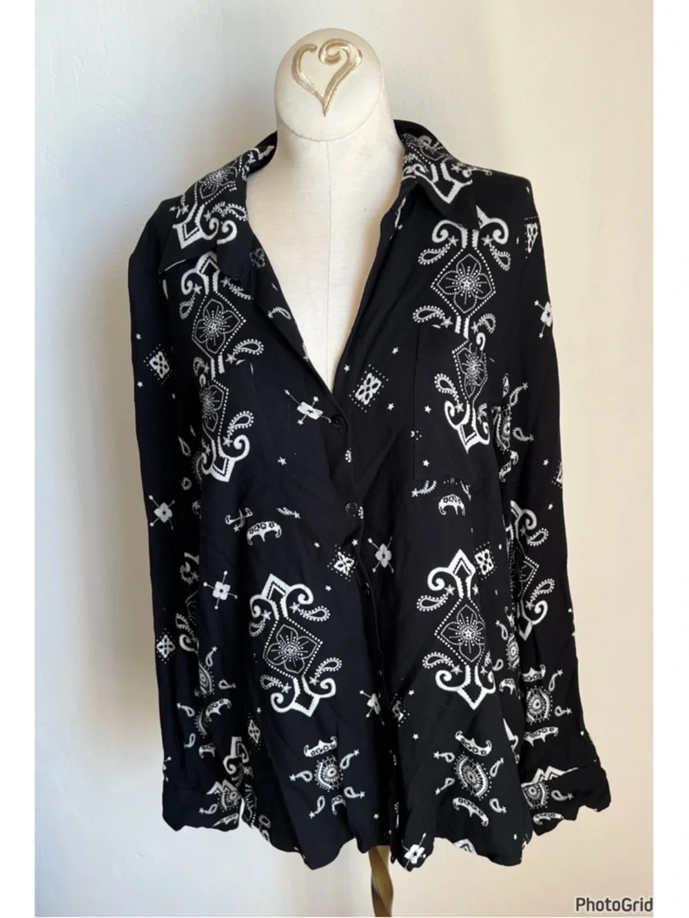 L’Agence Jaqueline Bandana Print Flannel Top Medium western - Picture 2 of 6